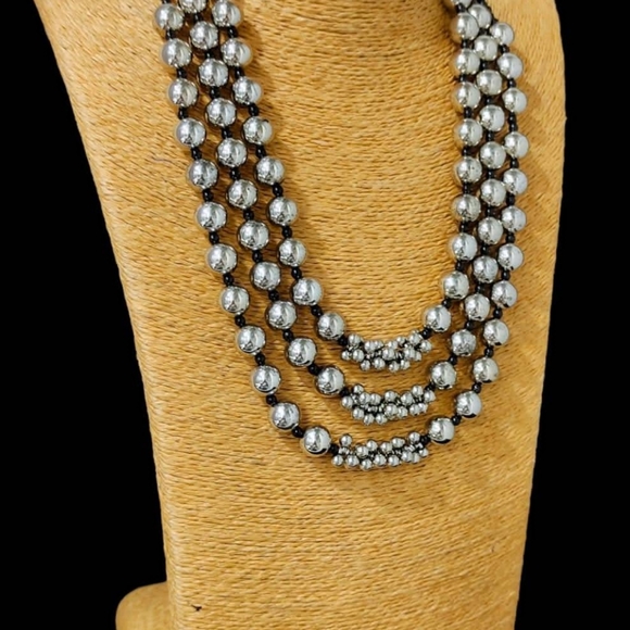 Necklace with earrings - Picture 10 of 16